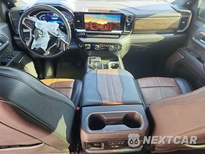 Zdjęcie 8 z 12 samochodu: 2023 CHEVROLET SILVERADO K1500 HIGH COUNTRY VIN:2GCUDJED3P1113768 - miniatura