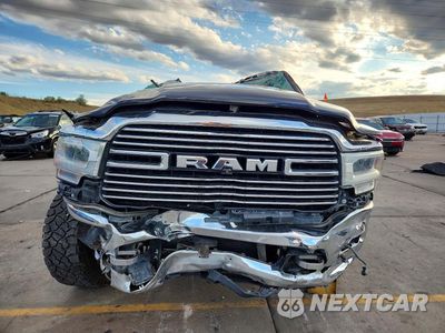 Piąte zdjęcie samochodu w środku: 2020 RAM 2500 LARAMIE VIN:3C6UR5FL1LG107359 - miniatura
