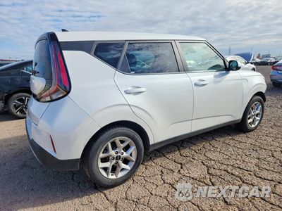 Trzecie zdjęcie samochodu z tyłu: 2023 KIA SOUL LX VIN:KNDJ23AU2P7880900 - miniatura