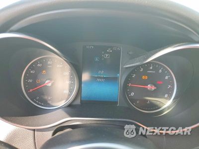 Zdjęcie 9 z 12 samochodu: 2019 MERCEDES-BENZ C 300 4MATIC VIN:55SWF8EB8KU312734 - miniatura
