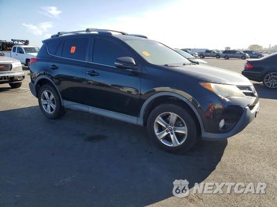 Czwarte zdjęcie samochodu z boku: 2015 TOYOTA RAV4 XLE VIN:2T3WFREV0FW171529 - miniatura