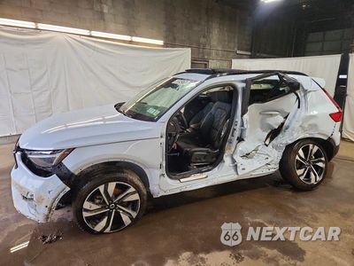 2026 VOLVO XC40 PLUS YV4L12UC0T2785300 - główne zdjęcie licytacji z USA - miniatura
