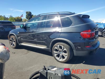 Drugie zdjęcie samochodu z przodu: 2012 BMW X5 XDRIVE50I VIN:5UXZV8C5XCL425645 - miniatura