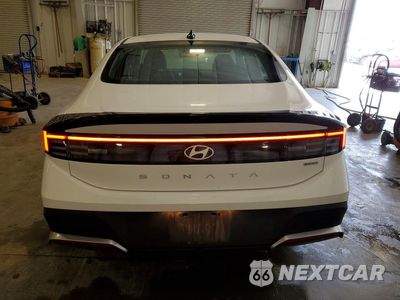 Zdjęcie 6 z 12 samochodu: 2026 HYUNDAI SONATA HYBRID BLUE VIN:KMHL24JJXTA171841 - miniatura