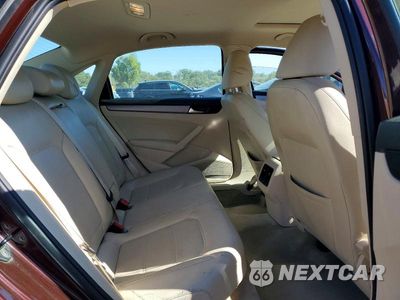 Zdjęcie 10 z 13 samochodu: 2014 VOLKSWAGEN PASSAT SE VIN:1VWBN7A3XEC027852 - miniatura