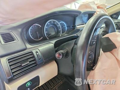 Zdjęcie 9 z 12 samochodu: 2013 HONDA ACCORD TOURING VIN:1HGCR3F98DA028964 - miniatura
