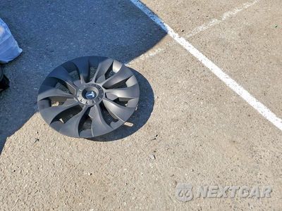 Zdjęcie 12 z 13 samochodu: 2022 TESLA MODEL 3 VIN:5YJ3E1EB4NF196466 - miniatura