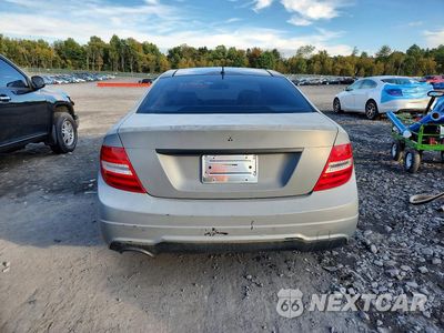 Zdjęcie 6 z 12 samochodu: 2013 MERCEDES-BENZ C 250 VIN:WDDGJ4HB7DF957937 - miniatura
