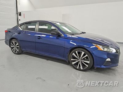 Czwarte zdjęcie samochodu z boku: 2019 NISSAN ALTIMA SR VIN:1N4BL4CV6KN319073 - miniatura