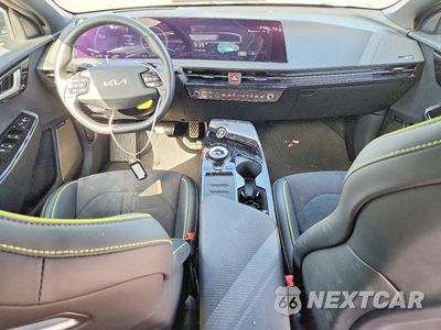 Zdjęcie 8 z 12 samochodu: 2024 KIA EV6 GT VIN:KNDC5DLE4R5220576 - miniatura