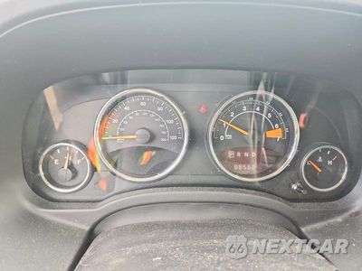 Zdjęcie 9 z 13 samochodu: 2015 JEEP COMPASS LATITUDE VIN:1C4NJDEB1FD366412 - miniatura