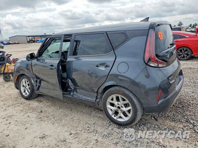 Drugie zdjęcie samochodu z przodu: 2023 KIA SOUL LX VIN:KNDJ23AU7P7888541 - miniatura