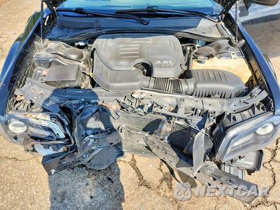 Zdjęcie 11 z 13 samochodu: 2017 CHRYSLER 300 S VIN:2C3CCABG7HH512287 - miniatura