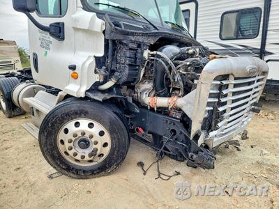Zdjęcie 13 z 13 samochodu: 2019 FREIGHTLINER CASCADIA 113 SEMI TRUCK VIN:1FUGGBDV0KLKK2236 - miniatura