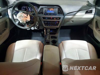 Zdjęcie 8 z 12 samochodu: 2015 HYUNDAI SONATA SPORT VIN:5NPE34AF5FH033059 - miniatura