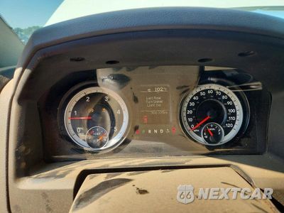 Zdjęcie 9 z 12 samochodu: 2014 RAM 3500 ST VIN:3C63RRGL8EG150391 - miniatura