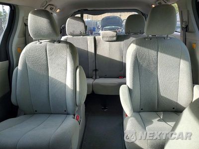 Zdjęcie 10 z 13 samochodu: 2011 TOYOTA SIENNA BASE 7-PASSENGER VIN:5TDZK3DC7BS100765 - miniatura