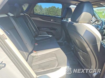 Zdjęcie 10 z 12 samochodu: 2025 KIA K5 GT LINE VIN:KNAG64J70S5272079 - miniatura