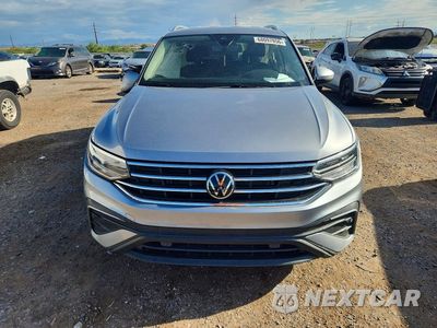 Piąte zdjęcie samochodu w środku: 2022 VOLKSWAGEN TIGUAN SE VIN:3VV2B7AX0NM104338 - miniatura