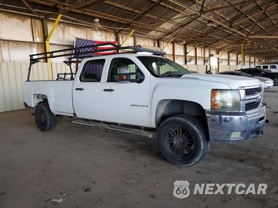 Czwarte zdjęcie samochodu z boku: 2008 CHEVROLET SILVERADO K2500 HEAVY DUTY VIN:1GCHK23K78F212604 - miniatura
