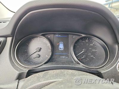 Zdjęcie 9 z 14 samochodu: 2019 NISSAN ROGUE SPORT SV VIN:JN1BJ1CP9KW528580 - miniatura