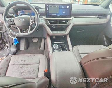 Zdjęcie 8 z 13 samochodu: 2025 FORD EXPLORER PLATINUM VIN:1FMWK8HC9SGB00184 - miniatura