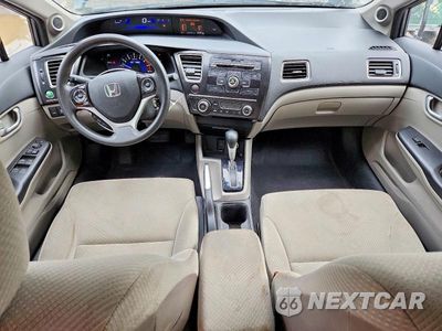 Zdjęcie 8 z 13 samochodu: 2013 HONDA CIVIC HYBRID VIN:19XFB4F22DE200122 - miniatura