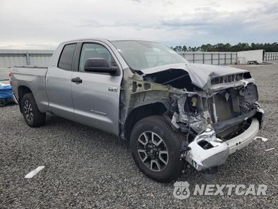 Czwarte zdjęcie samochodu z boku: 2020 TOYOTA TUNDRA SR5 VIN:5TFRY5F13LX267156 - miniatura