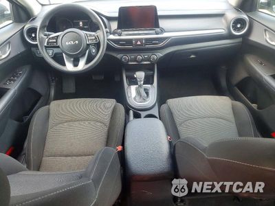 Zdjęcie 8 z 12 samochodu: 2024 KIA FORTE LXS VIN:3KPF24AD5RE784824 - miniatura