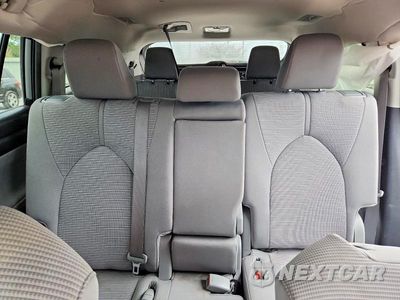 Zdjęcie 10 z 13 samochodu: 2023 TOYOTA HIGHLANDER L VIN:5TDKDRAH7PS041299 - miniatura