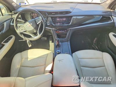 Zdjęcie 8 z 12 samochodu: 2020 CADILLAC XT6 SPORT VIN:1GYKPGRSXLZ104863 - miniatura