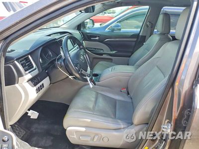 Zdjęcie 7 z 13 samochodu: 2017 TOYOTA HIGHLANDER LIMITED VIN:5TDYZRFH1HS228110 - miniatura