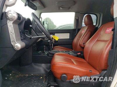Zdjęcie 7 z 12 samochodu: 2014 TOYOTA FJ CRUISER BASE VIN:JTEBU4BFXEK193304 - miniatura
