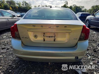 Zdjęcie 6 z 12 samochodu: 2010 VOLVO S40 2.4I VIN:YV1382MSXA2508117 - miniatura
