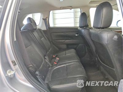 Zdjęcie 10 z 12 samochodu: 2014 MITSUBISHI OUTLANDER GT VIN:JA4JZ4AX6EZ003558 - miniatura