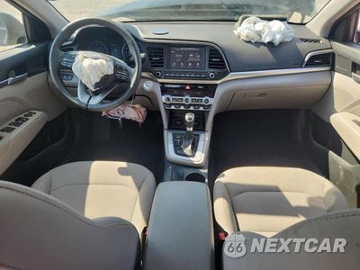 Zdjęcie 8 z 13 samochodu: 2019 HYUNDAI ELANTRA SE VIN:5NPD84LF9KH493779 - miniatura