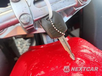 Zdjęcie 8 z 9 samochodu: 2007 KAWASAKI EX650 A VIN:JKAEXEA1X7A025718 - miniatura