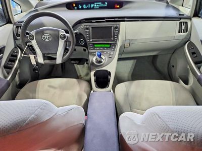 Zdjęcie 8 z 13 samochodu: 2010 TOYOTA PRIUS III VIN:JTDKN3DU7A5179666 - miniatura