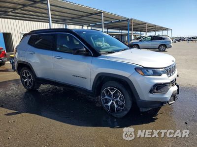 Czwarte zdjęcie samochodu z boku: 2025 JEEP COMPASS LIMITED VIN:3C4NJDCN8ST545936 - miniatura