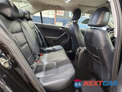 Zdjęcie 10 z 12 samochodu: 2014 VOLKSWAGEN JETTA BASE VIN:3VW1K7AJ9EM439570 - miniatura