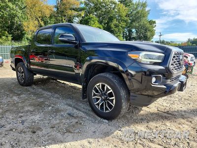 Czwarte zdjęcie samochodu z boku: 2023 TOYOTA TACOMA TRD SPORT VIN:3TYCZ5AN1PT158269 - miniatura