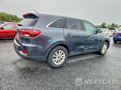 Trzecie zdjęcie samochodu z tyłu: 2020 KIA SORENTO S VIN:5XYPGDA59LG617486 - miniatura