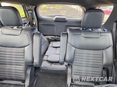 Zdjęcie 10 z 14 samochodu: 2025 FORD EXPLORER ST-LINE VIN:1FMUK8KH1SGC24882 - miniatura