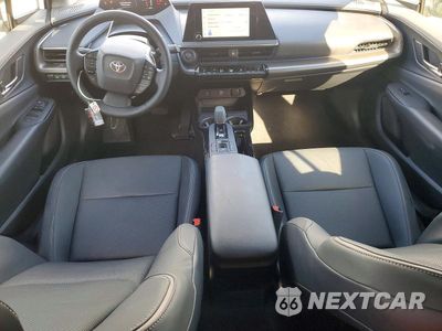 Zdjęcie 8 z 12 samochodu: 2026 TOYOTA PRIUS XLE VIN:JTDACAAU5T3077937 - miniatura