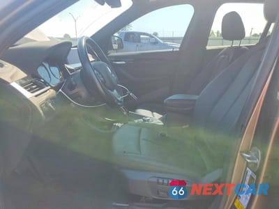 Zdjęcie 7 z 13 samochodu: 2020 BMW X1 XDRIVE28I VIN:WBXJG9C06L5P15035 - miniatura