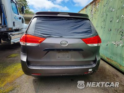 Zdjęcie 6 z 13 samochodu: 2011 TOYOTA SIENNA BASE 7-PASSENGER VIN:5TDZK3DCXBS040755 - miniatura