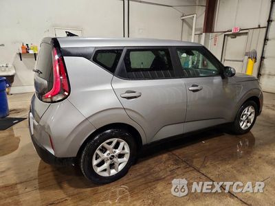 Trzecie zdjęcie samochodu z tyłu: 2025 KIA SOUL LX VIN:KNDJ23AU8S7943135 - miniatura