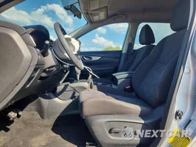 Zdjęcie 7 z 14 samochodu: 2016 NISSAN ROGUE SV VIN:KNMAT2MT3GP665410 - miniatura