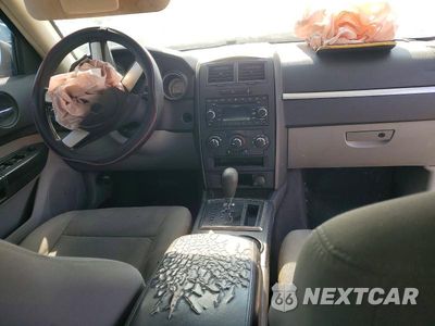 Zdjęcie 8 z 13 samochodu: 2008 DODGE CHARGER VIN:2B3KA43R78H153555 - miniatura