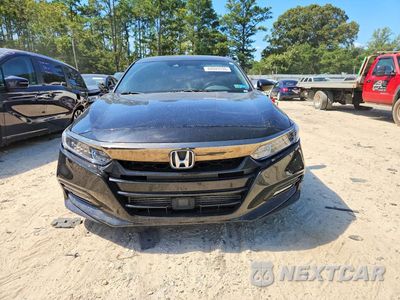 Piąte zdjęcie samochodu w środku: 2018 HONDA ACCORD SPORT VIN:1HGCV1F36JA077264 - miniatura